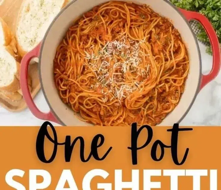 Delicious one pot spaghetti cooked with fresh ingredients